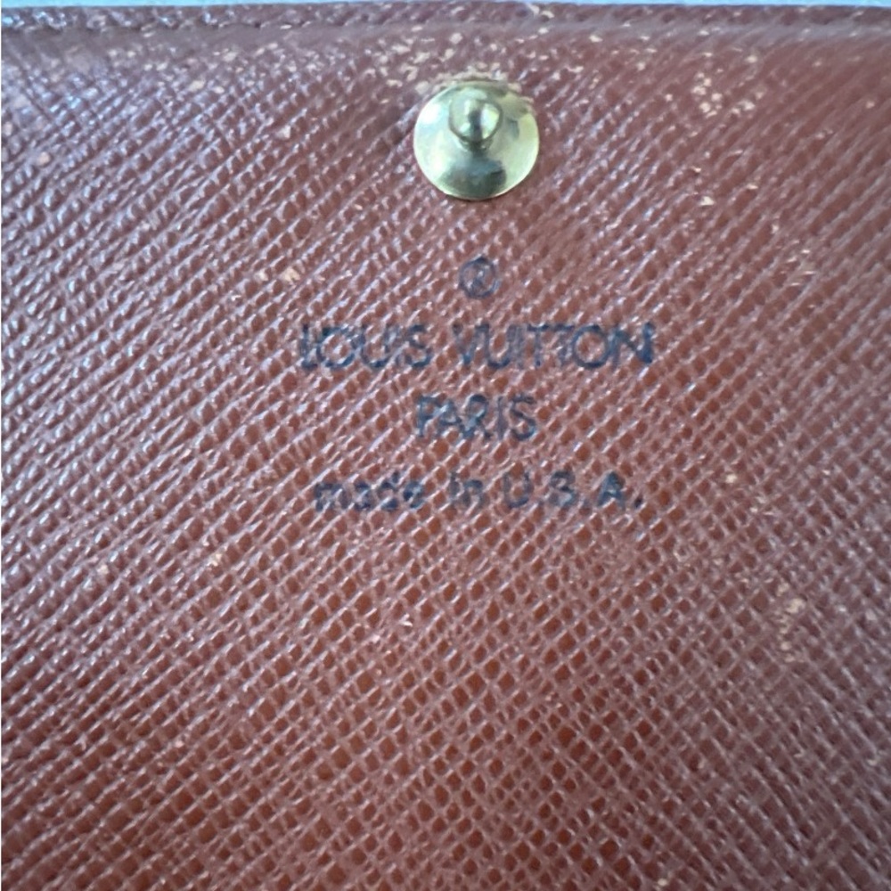 Authentic Louis Vuitton Monogram Wallet - Picture 6 of 16